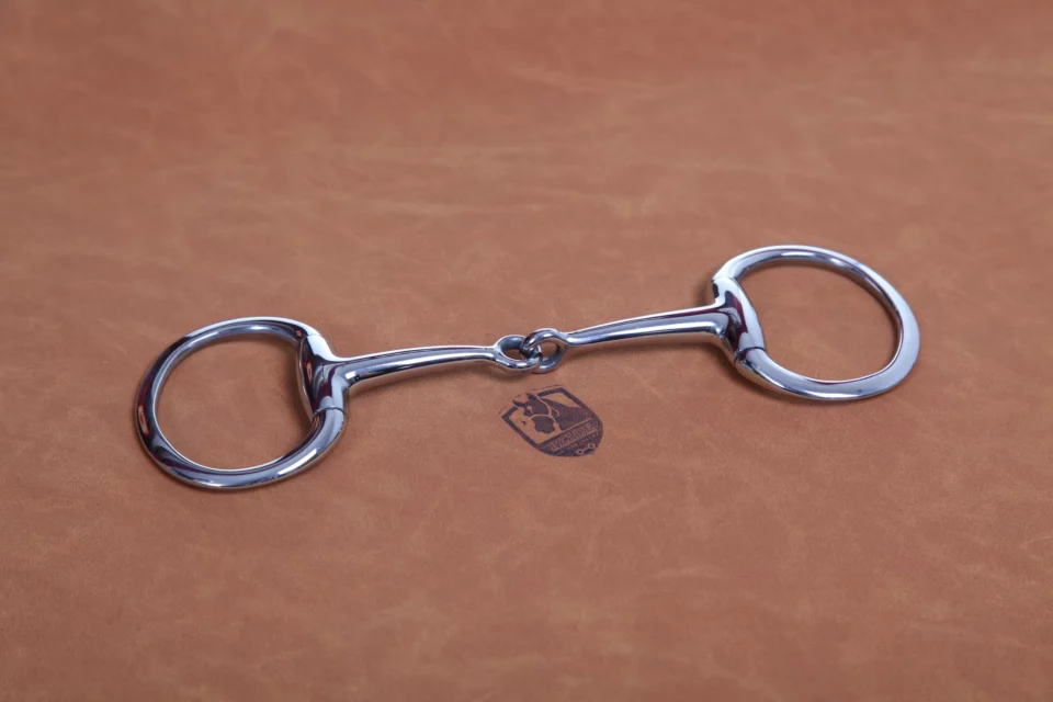 eggbutt snaffle bit